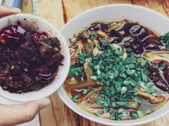 -越洋肖氏老米线(杨家坪店)