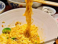 -李犟大爆鳝面·手工蟹黄包(湖滨西湖店)
