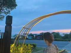 -弥舍·湖景团建泳池派对别墅·湖山境店