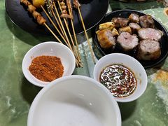 -乔岩保应烧烤店