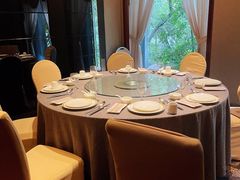 包厢-御花园·粤菜·海鲜火锅(中山公园店)
