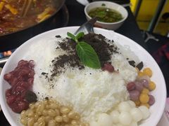 -四小区火锅·巷子里的重庆火锅(花照壁店)