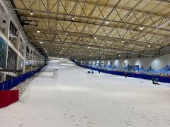 -乔波室内滑雪场