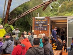 -怀托摩萤火虫洞