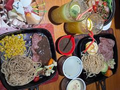 -豪客嘉族·麦尼顿西餐厅(乐福天下店)