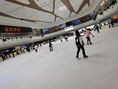 -冠军冰场CHAMPION RINK(环球银泰城店)