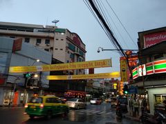 -唐人街(耀华力路)