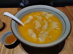 金汤黄鱼馄饨-蟹黄鱼·深夜面馆(巨鹿路店)