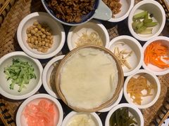 -包整·丝娃娃(一览甲秀楼风景店)