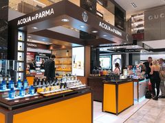 -文艺复兴百货(米兰大教堂广场店)