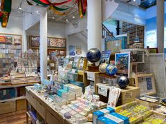 -猫的天空之城概念书店(杭州南宋御街店)