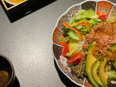 -铭牛烧肉·和牛海鲜自助(高新月牙湖店)