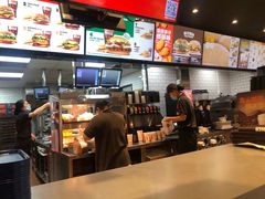 -汉堡王(下沙银泰店)