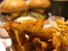 -The Habit Burger Grill 哈比特汉堡(复兴soho店)