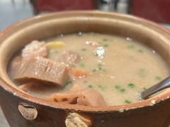招牌莲藕汤-大中华酒楼·主席武昌鱼·武汉美食地标(江汉路步行街店)