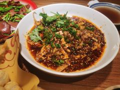 -泥糊破店小酒馆·团建聚餐(南京西路店)