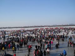 -人民防洪胜利纪念塔