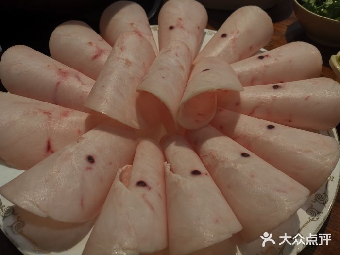 周嵘铜火锅图片