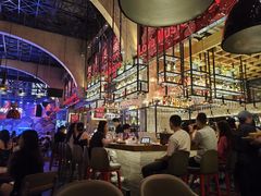 -FOUR PLAY BAR
