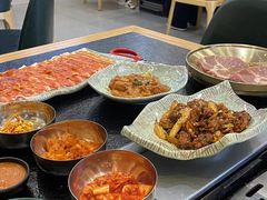 -臻牛烤肉