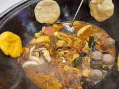 -鲁员外地锅鸡地锅鱼(古墩路店)