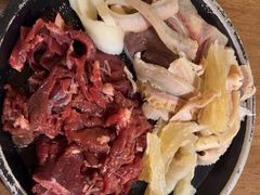 -小志家.鲜牦牛肉牛杂火锅野生菌汤锅
