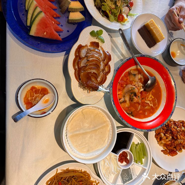 来聚京民福吃烤鸭啦