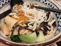 -蒙自源米线大王(信利城市广场店)