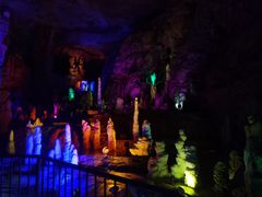 -泰安地下龙宫景区