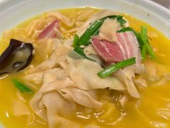 咸肉烧纸片笋-雀蓝川菜(星悦汇店)