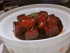 红烧肉焖鱼唇-苏浙总会(国金中心店)