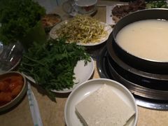 英子狗肉馆-英子补身汤(海兰路店)