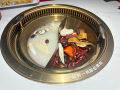 -欠火锅·水牛毛肚·团建聚餐·生日宴(何山路店)