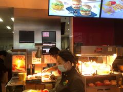 -麦当劳(新王府井店)
