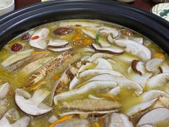 -菌之家·专业纯野生菌火锅·特色炒菌