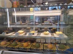面包甜点陈列柜-猫王榴莲世家(三里屯SOHO商场店)
