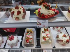 -花花卷卷·鲜食蛋糕(静安久光百货店)