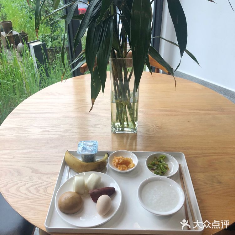 建议可以旁边几家农家乐吃。这家的定位是高端名宿