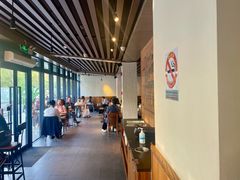 -星巴克(西藏路店)