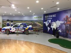 -杭州中沃沃尔沃4S店(滨江区店)