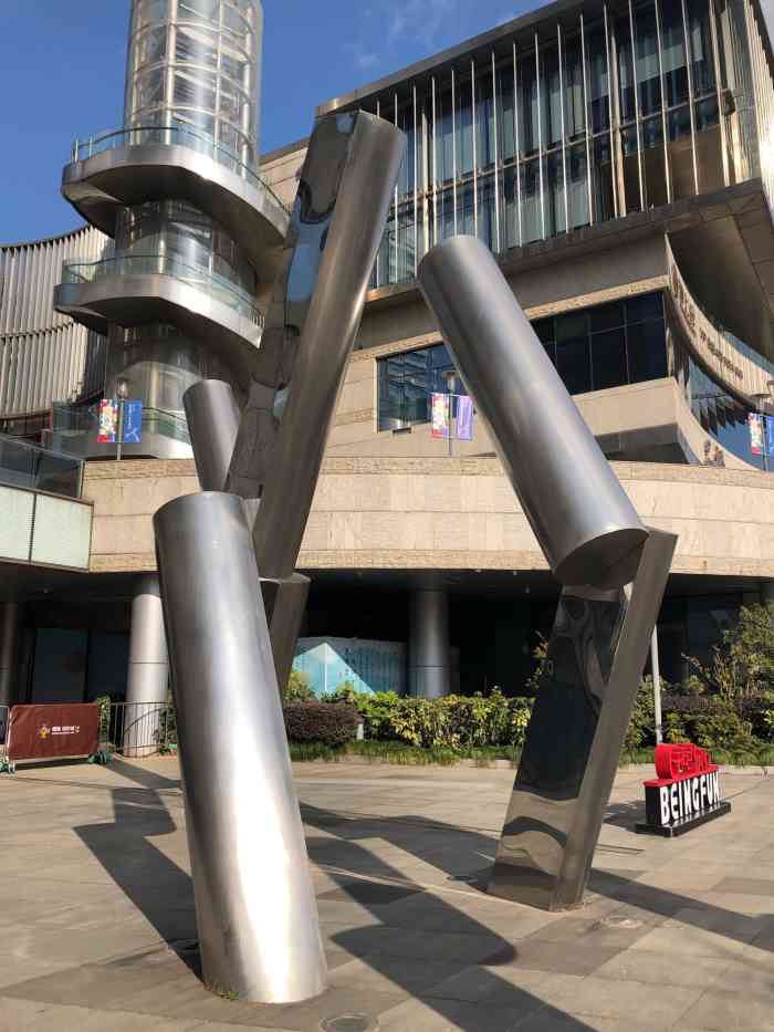 黄浦绿地缤纷城-"绿地缤纷城龙华东路810号不是因为一.