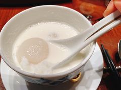 杏汁炖燕窝汤圆-新荣记(建国门外大街店)