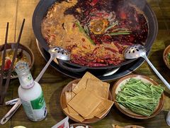 -黄潇洒老火锅(九眼桥宏济巷店)