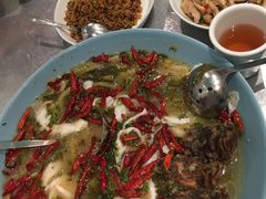 -姚姚酸菜鱼·金戈戈香港豉油鸡(喜荟城联名店)