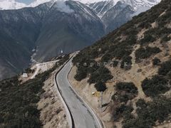 -贡嘎雪山