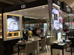 -王府井百货(中州中路店)