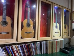 -何顺华吉他沙龙