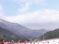 -大别山南武当滑雪场
