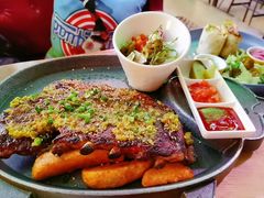 -Famous肥猫墨西哥音乐餐吧(五棵松华熙LIVE店)