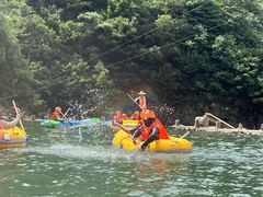 -安吉龙王山峡谷漂流